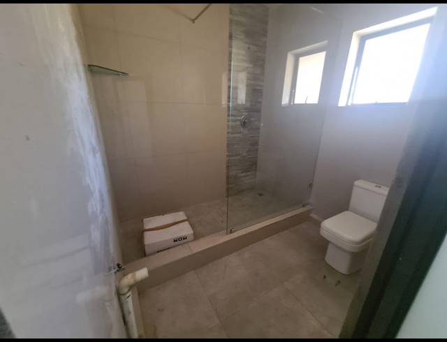 1 BEDROOM APARTMENT TO LET IN WATERGLEN AH